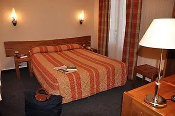 Hotel Istria By Magna Arbor Parigi