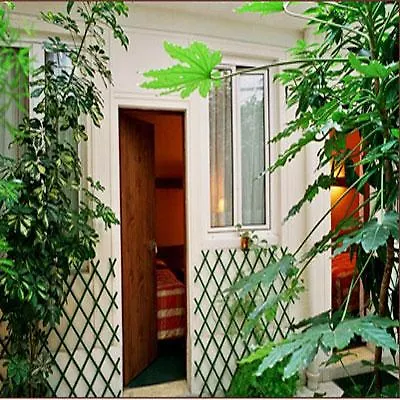Istria By Magna Arbor Hotel Parigi